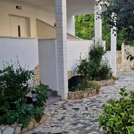 Apartment La Playa *